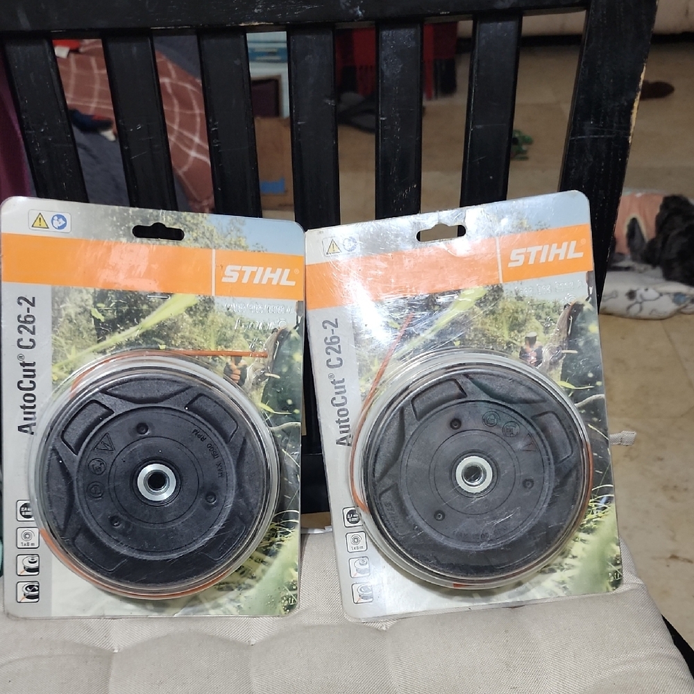 STIHL AutoCut C26-2 Trimmer Head - Black